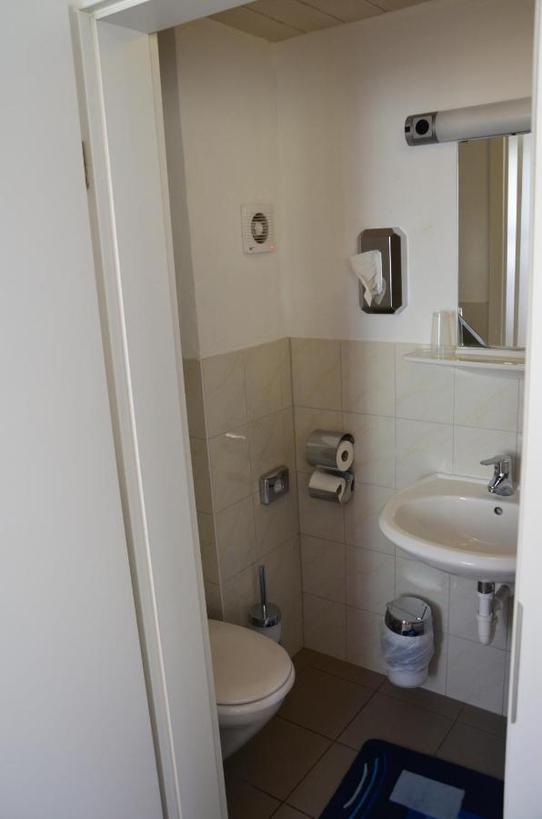 Gasthaus Loewen Hotel Unterreichenbach Ngoại thất bức ảnh