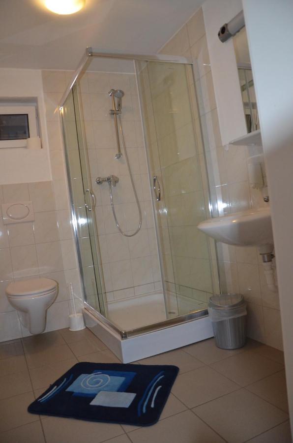 Gasthaus Loewen Hotel Unterreichenbach Ngoại thất bức ảnh